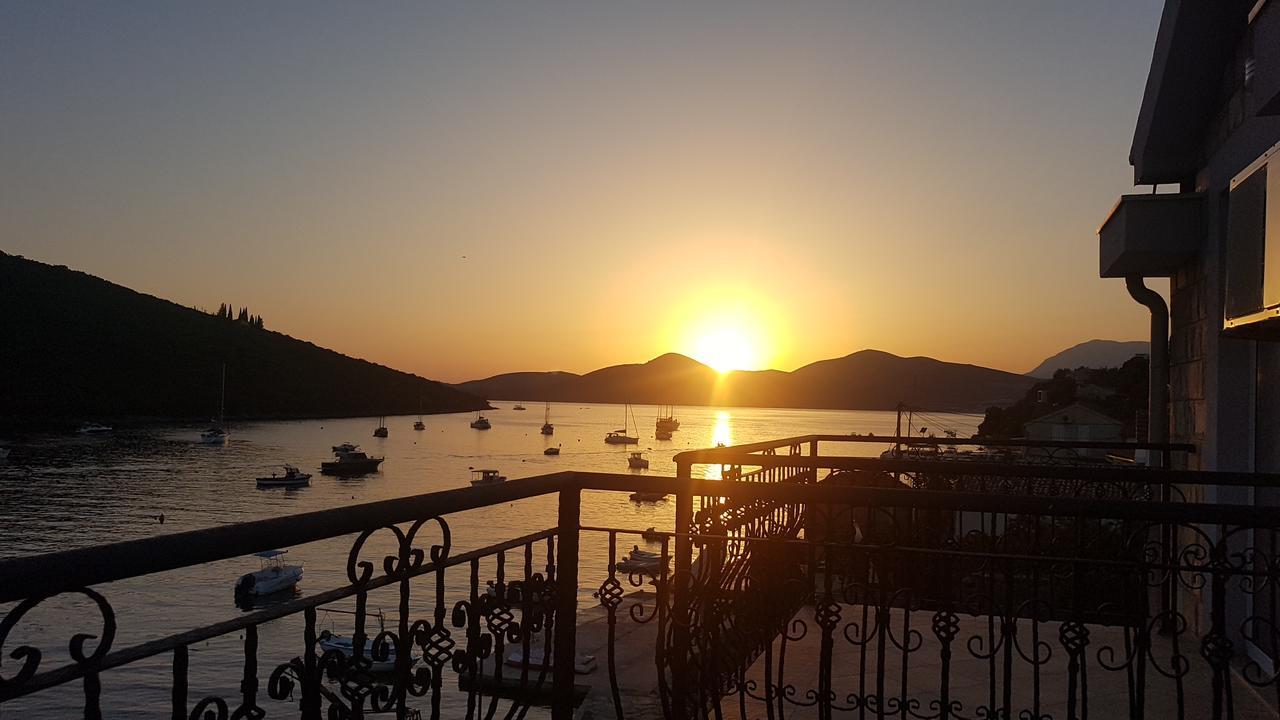 Villa San Apartments Tivat Exterior foto